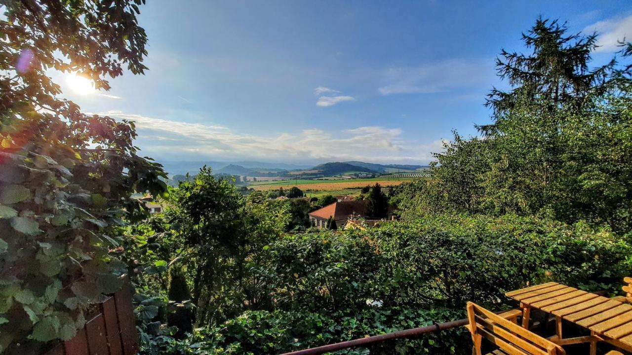 Apartma Za Kopcem Boskovice Zewnętrze zdjęcie